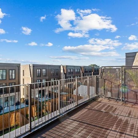 Amazing New Built Townhouse With Garden In London Villa Hendon Exteriör bild