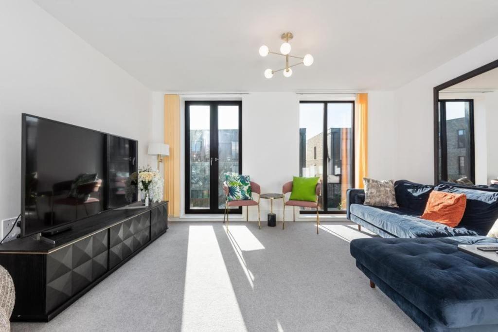 Amazing New Built Townhouse With Garden In London Villa Hendon Exteriör bild