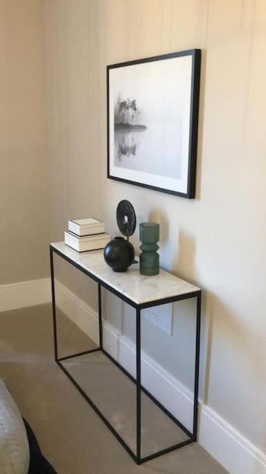 Amazing New Built Townhouse With Garden In London Villa Hendon Exteriör bild